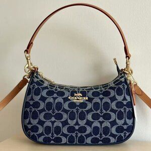 Coach Teri Shoulder Bag In Signature Denim
